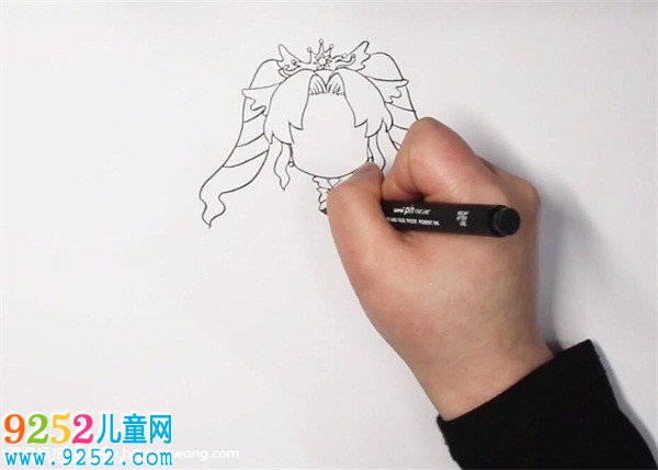 一步一步畫彩俐公主
