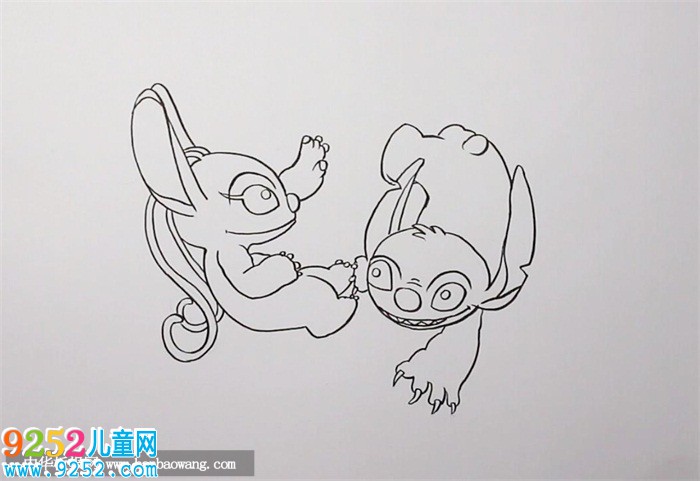 史迪仔和安琪<a href=http://www.inspiredelm.com/jianbihua/ target=_blank class=infotextkey>簡筆畫</a>
