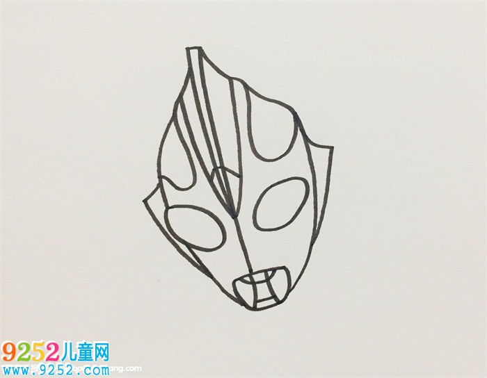 一步一步畫迪迦奧特曼