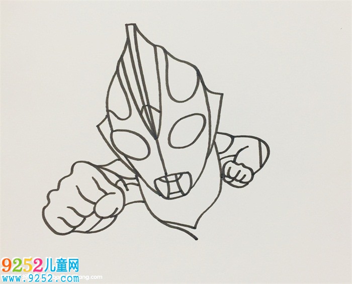 一步一步畫迪迦奧特曼