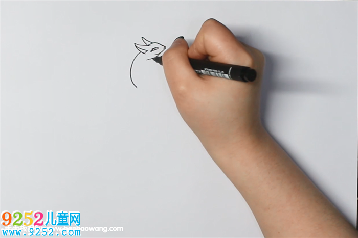 九尾狐<a href=http://www.inspiredelm.com/jianbihua/ target=_blank class=infotextkey>簡筆畫</a>