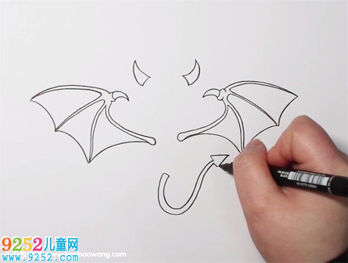 惡魔翅膀怎么畫(huà)