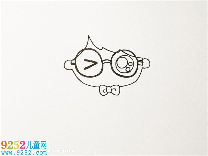 怎么畫(huà)阿拉蕾<a href=http://www.inspiredelm.com/jianbihua/ target=_blank class=infotextkey>簡(jiǎn)筆畫(huà)</a>