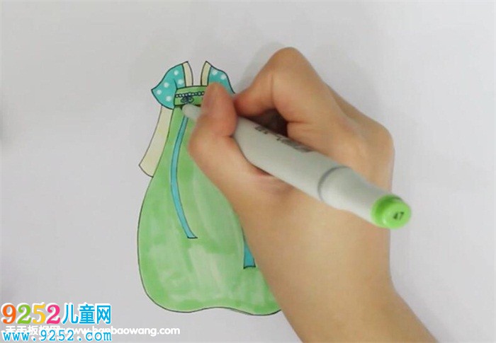 古代襦裙<a href=http://www.inspiredelm.com/jianbihua/ target=_blank class=infotextkey>簡(jiǎn)筆畫</a>