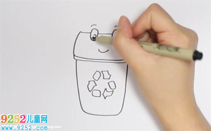 垃圾分類桶怎么畫