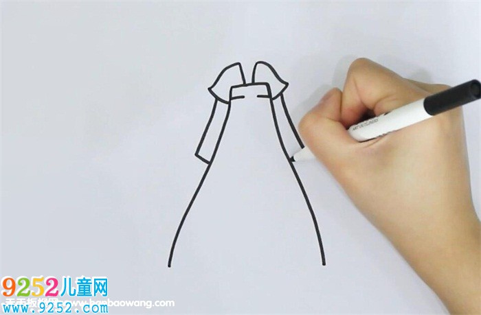 古裝裙子<a href=http://www.inspiredelm.com/jianbihua/ target=_blank class=infotextkey>簡(jiǎn)筆畫(huà)</a>