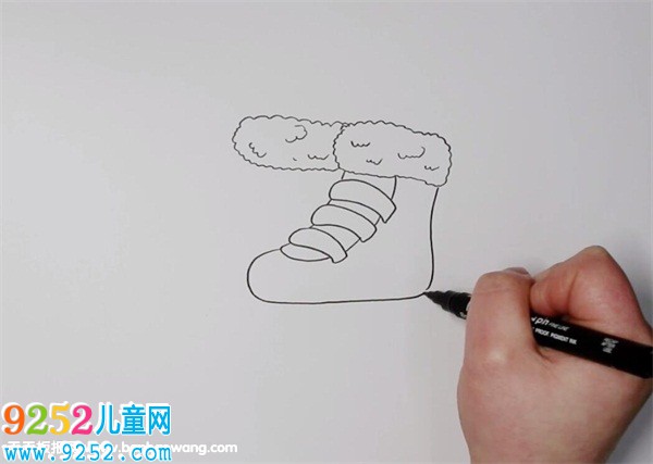溜冰鞋<a href=http://www.inspiredelm.com/jianbihua/ target=_blank class=infotextkey>簡(jiǎn)筆畫</a>