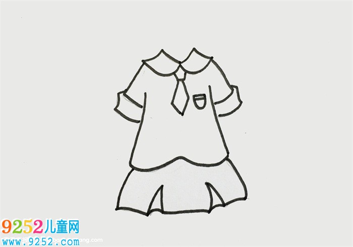 女生校服畫法