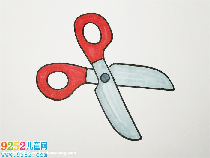 剪刀<a href=http://www.inspiredelm.com/jianbihua/ target=_blank class=infotextkey>簡(jiǎn)筆畫</a>步驟