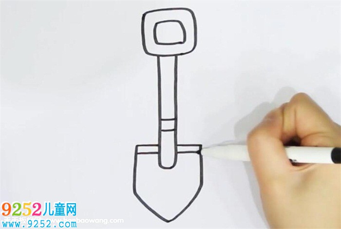 鐵鍬<a href=http://www.inspiredelm.com/jianbihua/ target=_blank class=infotextkey>簡筆畫</a>
