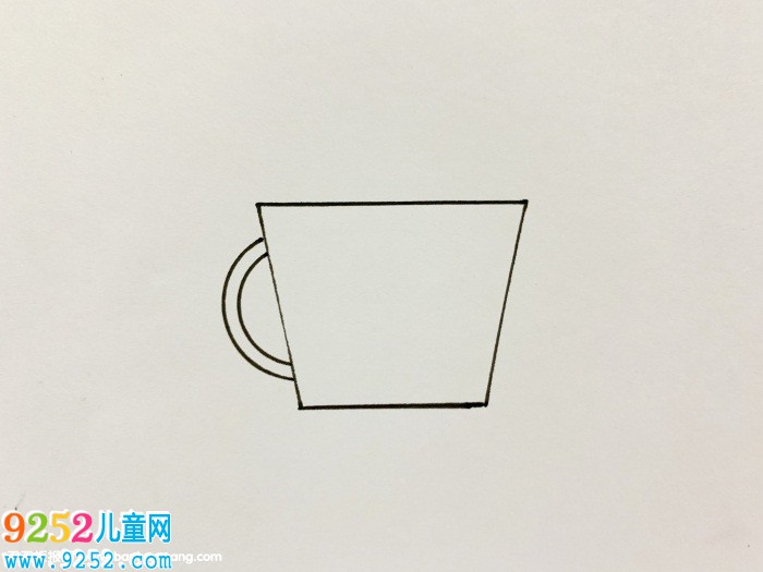 牙杯怎么畫(huà)<a href=http://www.inspiredelm.com/jianbihua/ target=_blank class=infotextkey>簡(jiǎn)筆畫(huà)</a>，簡(jiǎn)單的刷牙杯<a href=http://www.inspiredelm.com/jianbihua/ target=_blank class=infotextkey>簡(jiǎn)筆畫(huà)</a>