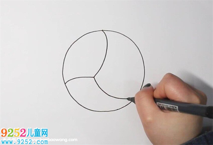 排球<a href=http://www.inspiredelm.com/jianbihua/ target=_blank class=infotextkey>簡(jiǎn)筆畫</a>