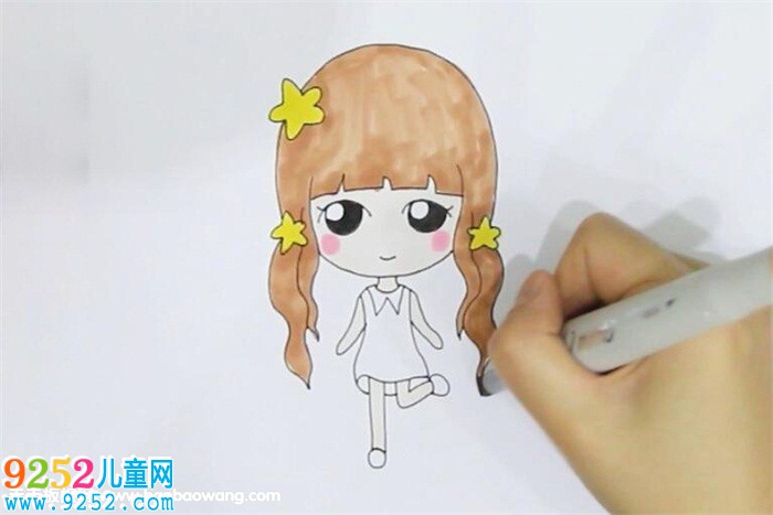 馬尾女孩<a href=http://www.inspiredelm.com/jianbihua/ target=_blank class=infotextkey>簡(jiǎn)筆畫(huà)</a>