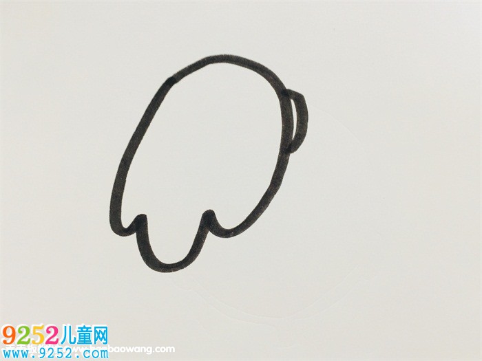 女生扎馬尾背影<a href=http://www.inspiredelm.com/jianbihua/ target=_blank class=infotextkey>簡(jiǎn)筆畫</a>