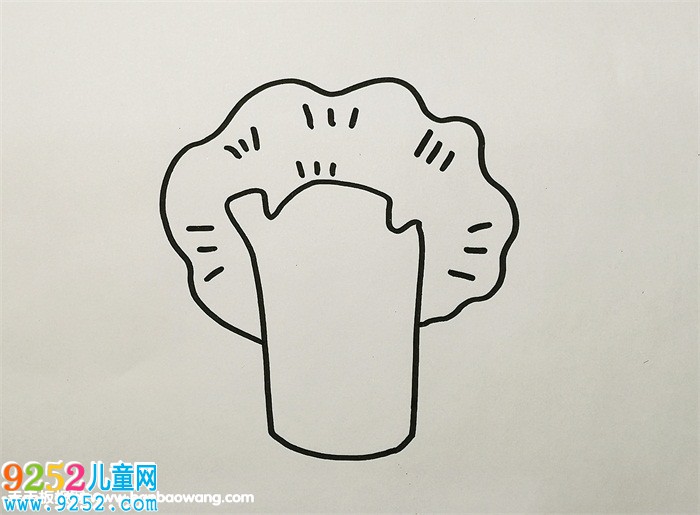 一棵樹(shù)<a href=http://www.inspiredelm.com/jianbihua/ target=_blank class=infotextkey>簡(jiǎn)筆畫(huà)</a>彩色