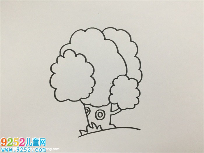 漂亮的大樹怎么畫