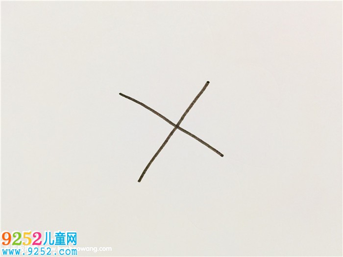 四葉草怎么畫簡(jiǎn)單好看