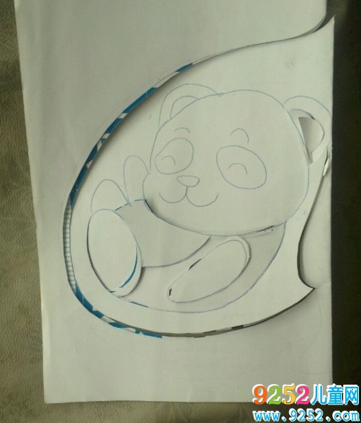 熊貓動物<a href=http://www.inspiredelm.com/jianzhi/ target=_blank class=infotextkey>剪紙</a>