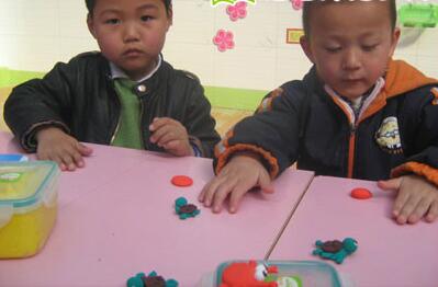 幼兒園小班教育筆記《辛苦勞動的收獲》