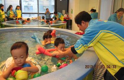 小班老師教育筆記《幼兒我教孩子擦鼻涕》