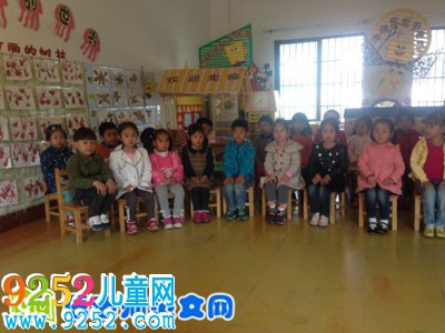 幼兒園大班舞蹈說(shuō)課稿《紅綢舞》