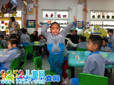 大班安全說課稿<a href=http://www.inspiredelm.com/jiaoan/ target=_blank class=infotextkey>教案</a>《著火了》