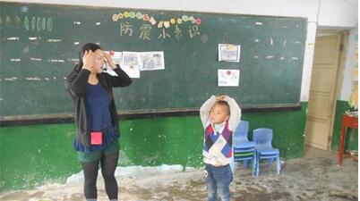 小班優(yōu)秀語言<a href=http://www.inspiredelm.com/jiaoan/ target=_blank class=infotextkey>教案</a>《麻雀等太陽》