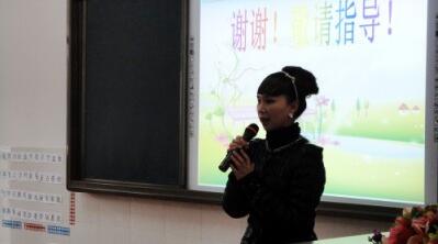 小班上學(xué)期語言<a href=http://www.inspiredelm.com/jiaoan/ target=_blank class=infotextkey>教案</a>《小熊畫大樹》
