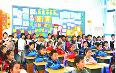 小班語言公開課<a href=http://www.inspiredelm.com/jiaoan/ target=_blank class=infotextkey>教案</a>《小豬的新房子》