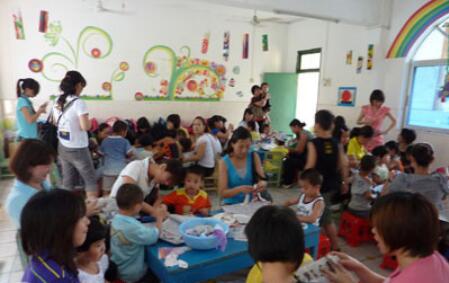 幼兒小班語言課<a href=http://www.inspiredelm.com/jiaoan/ target=_blank class=infotextkey>教案</a>《走路》含<a href=http://www.inspiredelm.com/kejian/ target=_blank class=infotextkey>課件</a>