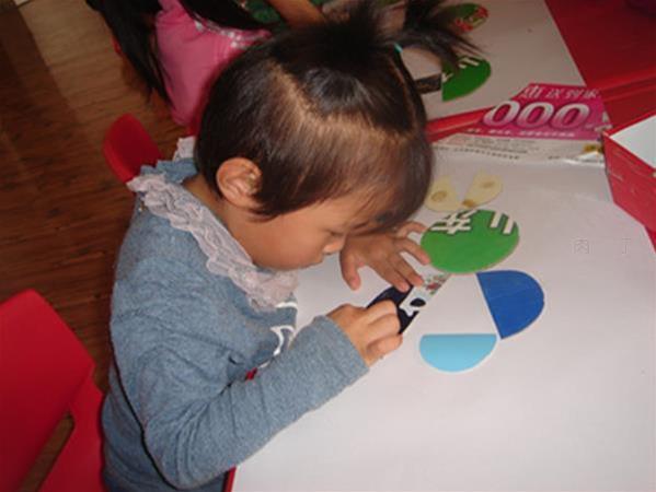 幼兒園親子課程<a href=http://www.inspiredelm.com/jiaoan/ target=_blank class=infotextkey>教案</a>及圖片素材—圖形寶寶找朋友