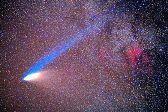 彗星為什么會(huì)有尾巴,彗星為什么叫掃把星