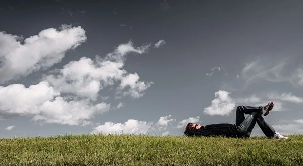 普信男和普信女是什么意思,普信男的十大特征是什么