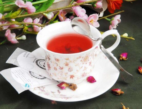 玫瑰花茶可以天天喝嗎，會導致腹瀉、引起身體不適