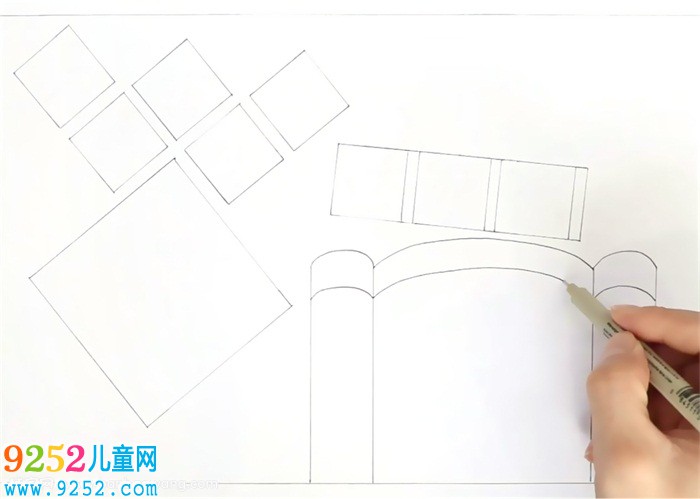 大手拉小手平安進(jìn)萬家<a href=http://www.inspiredelm.com/shouchaobao/ target=_blank class=infotextkey>手抄報</a>怎么畫