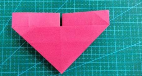 如何折疊LOVE文字愛心<a href=http://www.inspiredelm.com/zhezhi/ target=_blank class=infotextkey>折紙</a>步驟圖