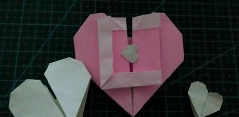 如何折疊LOVE文字愛(ài)心<a href=http://www.inspiredelm.com/zhezhi/ target=_blank class=infotextkey>折紙</a>步驟圖