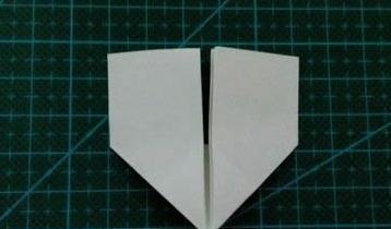 如何折疊LOVE文字愛心<a href=http://www.inspiredelm.com/zhezhi/ target=_blank class=infotextkey>折紙</a>步驟圖