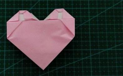 如何折疊LOVE文字愛心<a href=http://www.inspiredelm.com/zhezhi/ target=_blank class=infotextkey>折紙</a>步驟圖