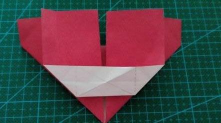 如何折疊LOVE文字愛心<a href=http://www.inspiredelm.com/zhezhi/ target=_blank class=infotextkey>折紙</a>步驟圖