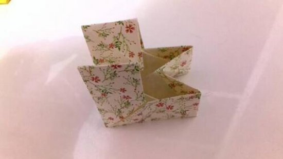 立體愛心的<a href=http://www.inspiredelm.com/zhezhi/ target=_blank class=infotextkey>折紙</a>步驟圖