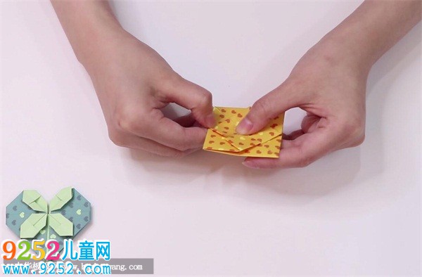 四葉草愛心的折法