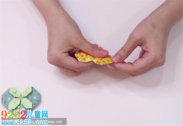 四葉草愛心的折法