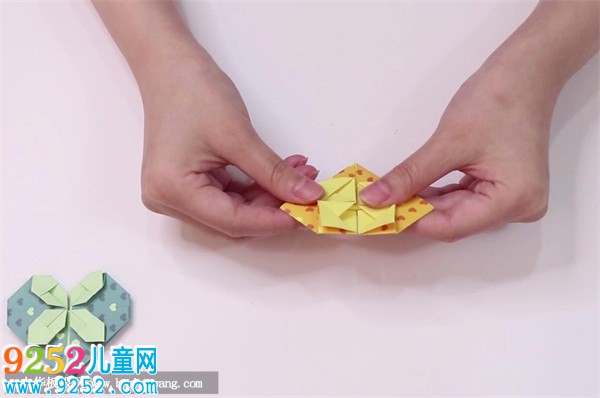 四葉草愛心的折法