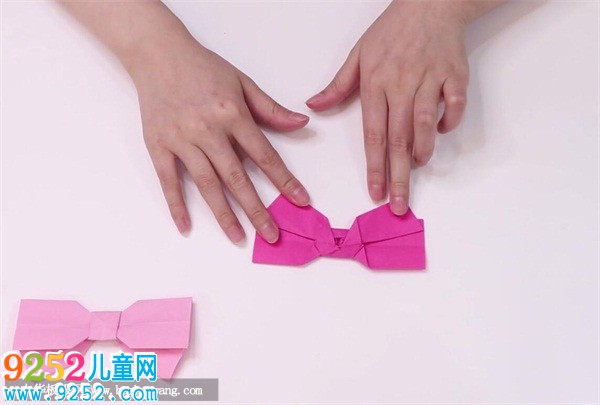 蝴蝶結(jié)的折法