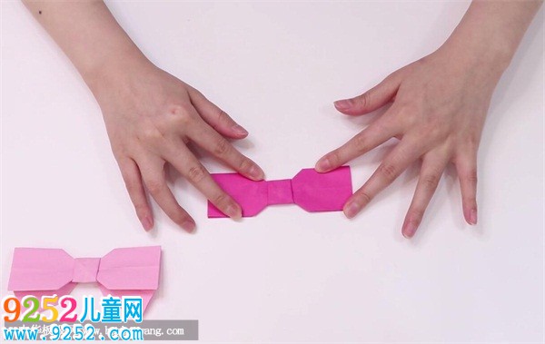 蝴蝶結(jié)的折法