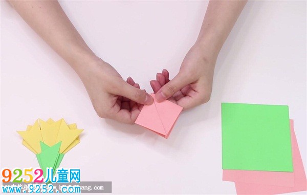 康乃馨怎么折