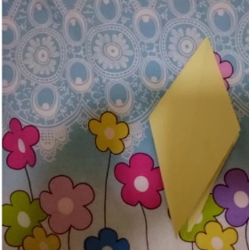 百合花的視頻折法