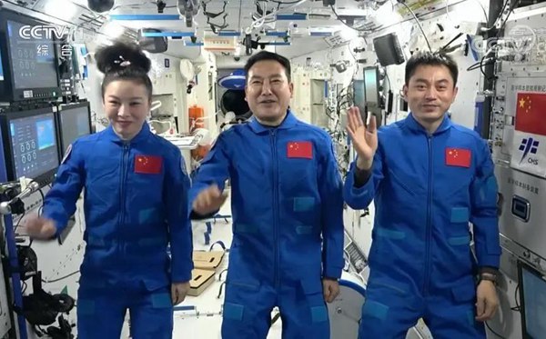 觀看天宮課堂第一課學(xué)生感悟14篇,太空授課觀后感最新